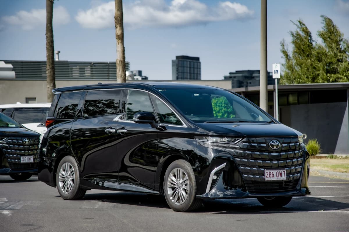 Personal & Monthly Chauffeur Service